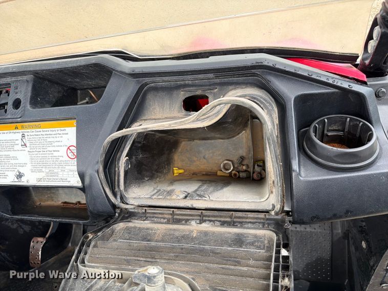 image for item ER3011 2020 Honda Pioneer 1000 utility vehicle