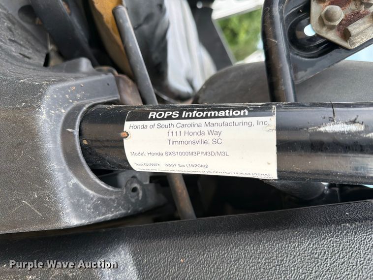 image for item ER3011 2020 Honda Pioneer 1000 utility vehicle