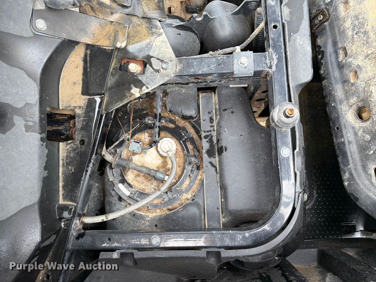 image for item ER3011 2020 Honda Pioneer 1000 utility vehicle