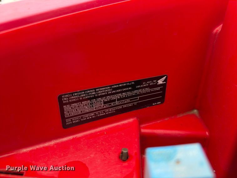 image for item ER3011 2020 Honda Pioneer 1000 utility vehicle