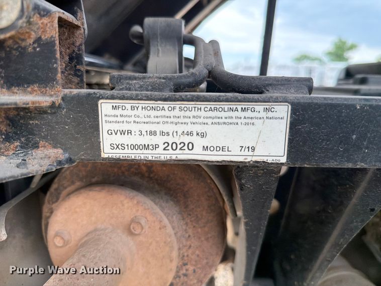 image for item ER3011 2020 Honda Pioneer 1000 utility vehicle