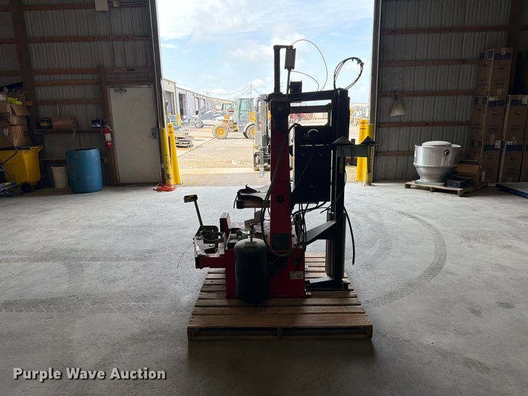 image for item ER3029 Hunter Engineering Company TCX575 tire machine