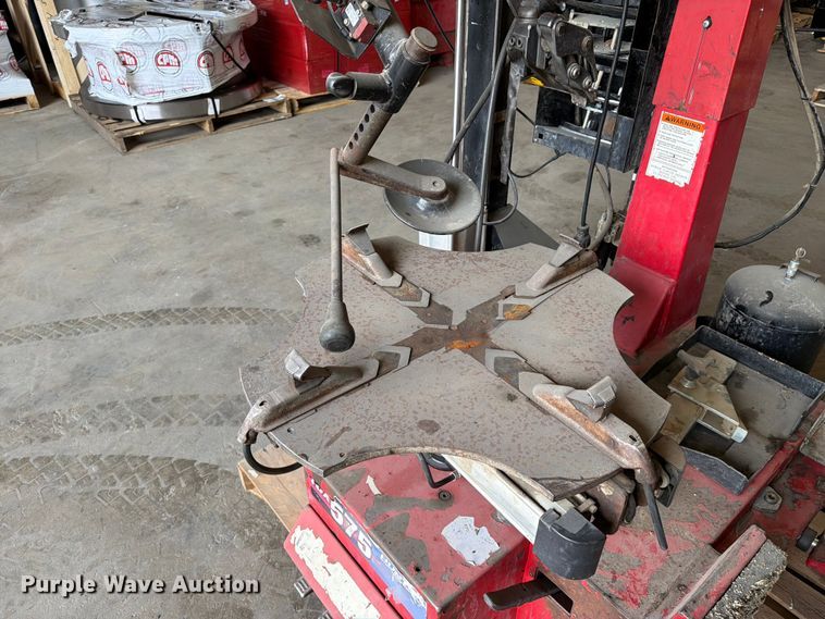 image for item ER3029 Hunter Engineering Company TCX575 tire machine