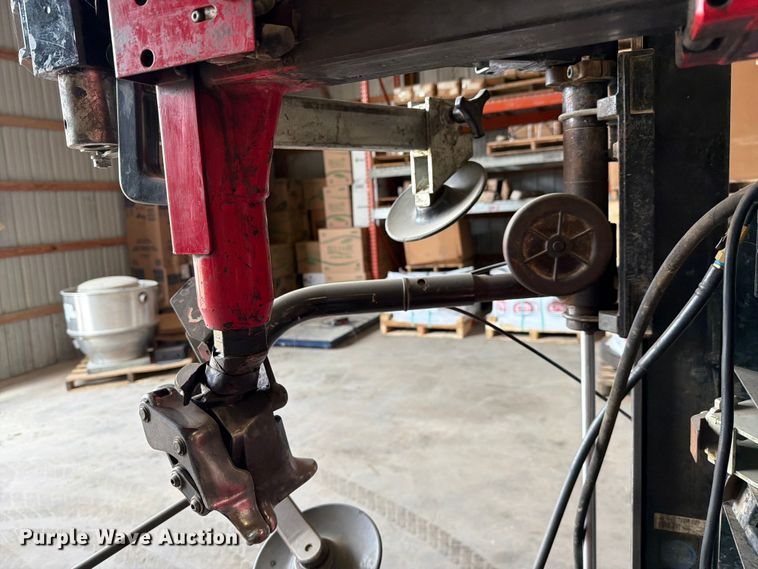 image for item ER3029 Hunter Engineering Company TCX575 tire machine