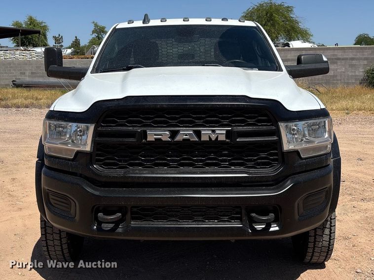 image for item ER7546 2022 RAM 4500 Crew Cab flatbed truck