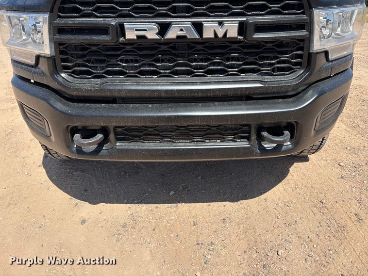 image for item ER7546 2022 RAM 4500 Crew Cab flatbed truck
