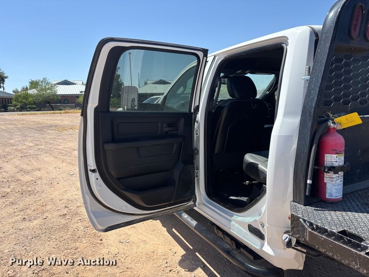 image for item ER7546 2022 RAM 4500 Crew Cab flatbed truck