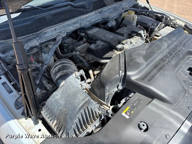 image for item ER7546 2022 RAM 4500 Crew Cab flatbed truck