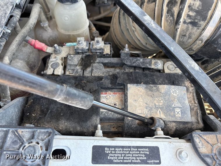 image for item ER7546 2022 RAM 4500 Crew Cab flatbed truck