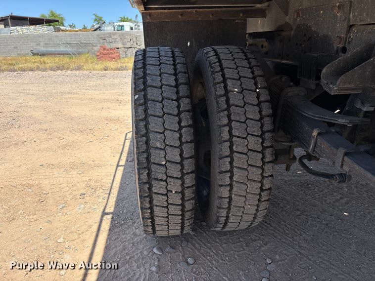image for item ER7546 2022 RAM 4500 Crew Cab flatbed truck