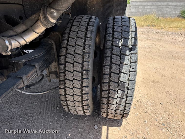 image for item ER7546 2022 RAM 4500 Crew Cab flatbed truck