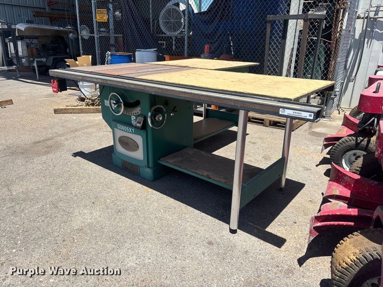 Grizzly Industrial G0605X1 table saw