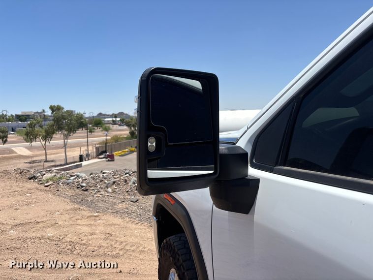 image for item ER7639 2020 GMC Sierra 2500HD Crew Cab pickup truck