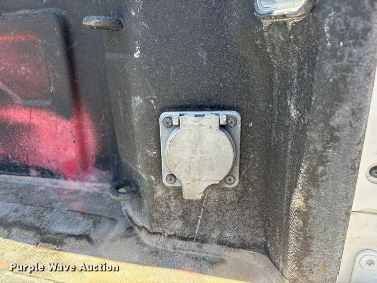 image for item ER7639 2020 GMC Sierra 2500HD Crew Cab pickup truck