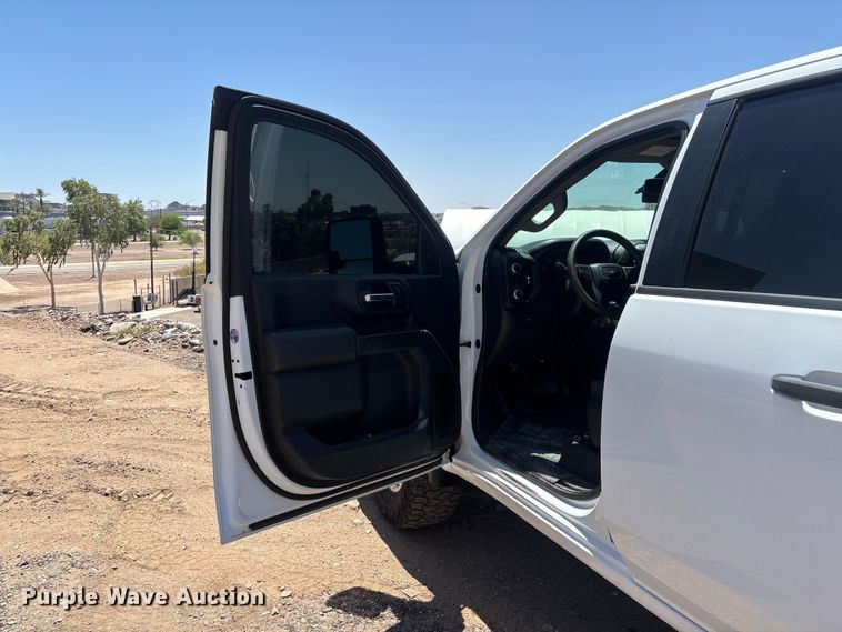 image for item ER7639 2020 GMC Sierra 2500HD Crew Cab pickup truck