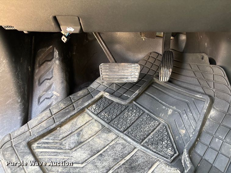 image for item ER7639 2020 GMC Sierra 2500HD Crew Cab pickup truck
