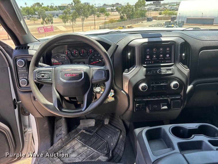image for item ER7639 2020 GMC Sierra 2500HD Crew Cab pickup truck