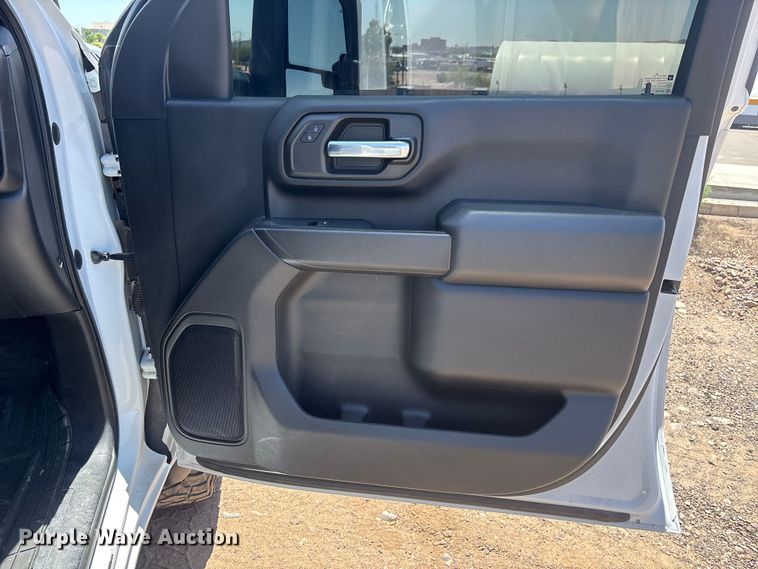 image for item ER7639 2020 GMC Sierra 2500HD Crew Cab pickup truck
