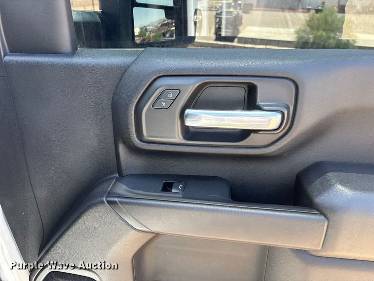 image for item ER7639 2020 GMC Sierra 2500HD Crew Cab pickup truck