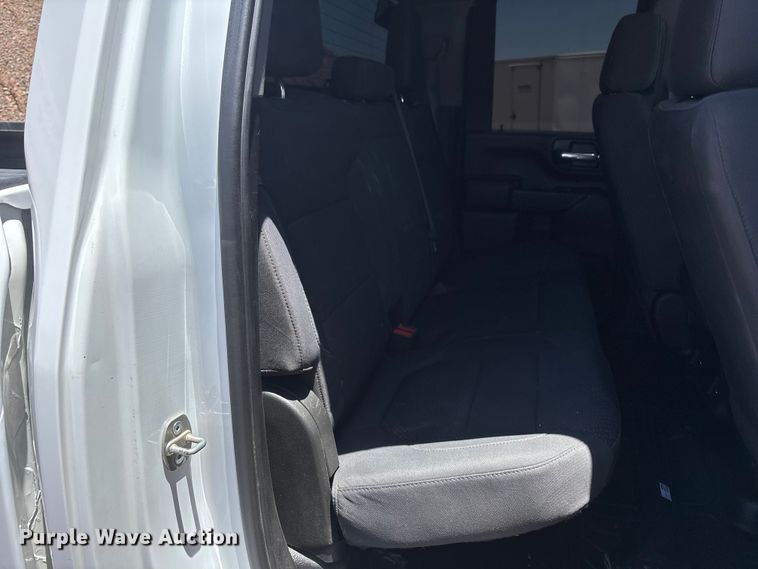 image for item ER7639 2020 GMC Sierra 2500HD Crew Cab pickup truck