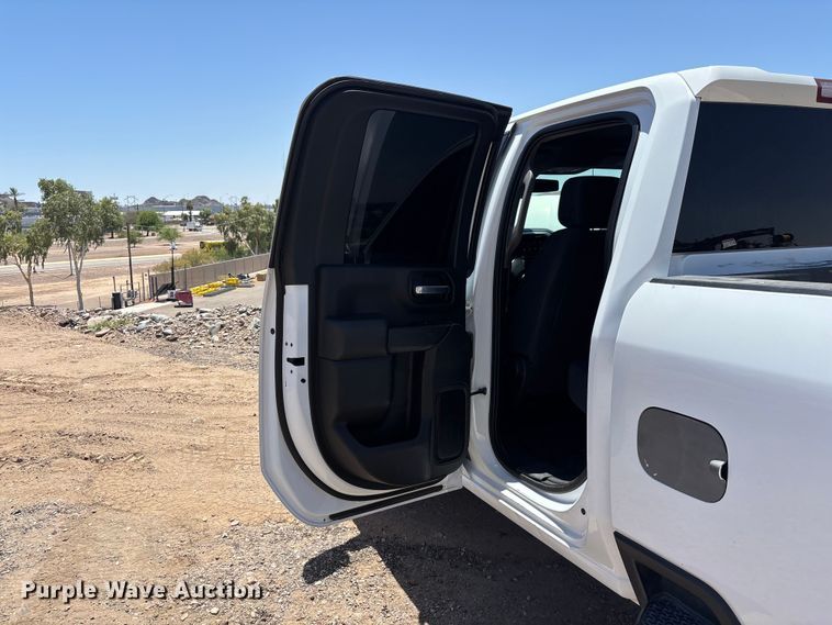 image for item ER7639 2020 GMC Sierra 2500HD Crew Cab pickup truck