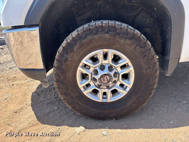image for item ER7639 2020 GMC Sierra 2500HD Crew Cab pickup truck