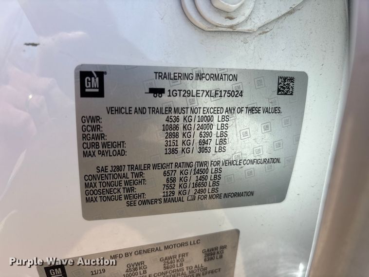 image for item ER7639 2020 GMC Sierra 2500HD Crew Cab pickup truck