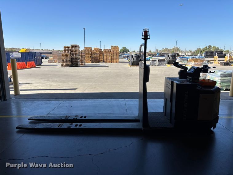 image for item ER7642 2020 Crown PC4500-80 pallet jack
