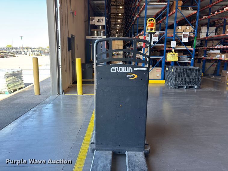 image for item ER7642 2020 Crown PC4500-80 pallet jack