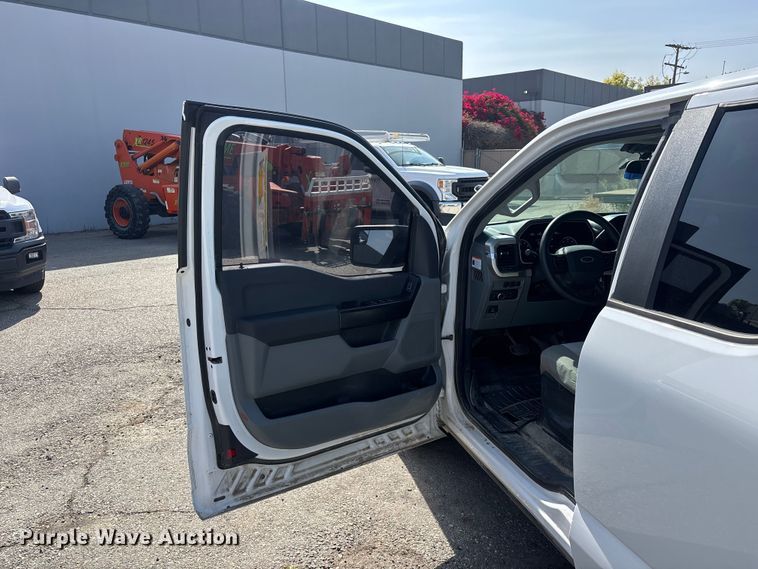 image for item ER7645 2021 Ford F150 Ext. Cab pickup truck
