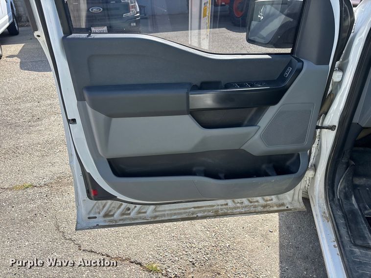 image for item ER7645 2021 Ford F150 Ext. Cab pickup truck