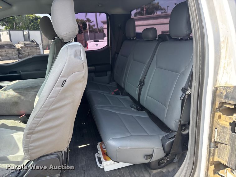 image for item ER7645 2021 Ford F150 Ext. Cab pickup truck