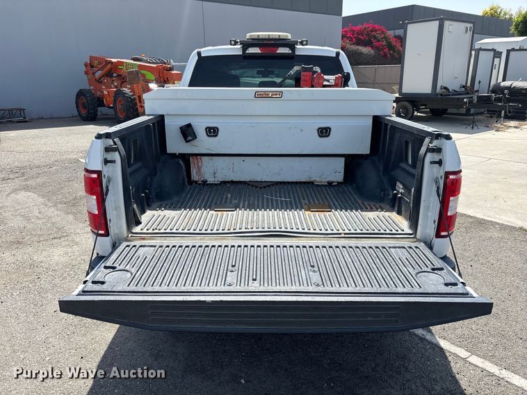 image for item ER7646 2021 Ford F150  Ext. Cab pickup truck