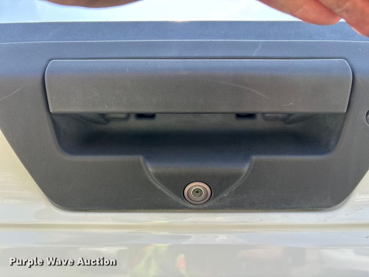 image for item ER7646 2021 Ford F150  Ext. Cab pickup truck