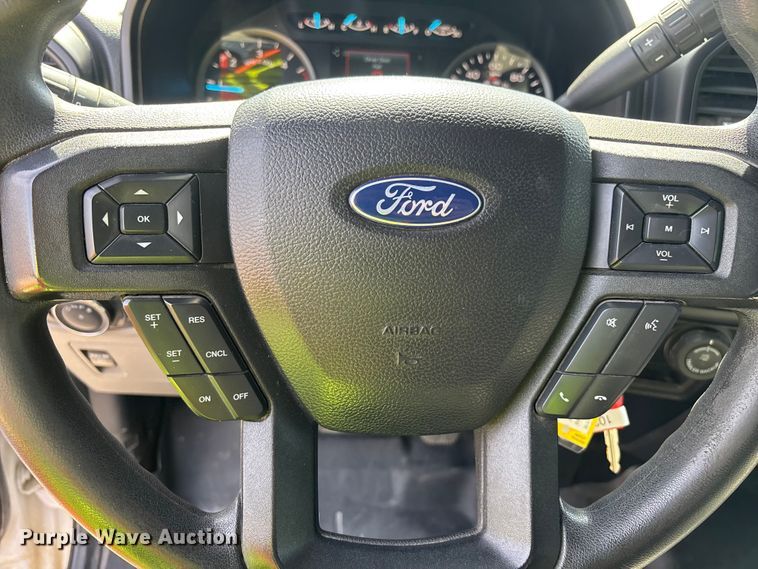 image for item ER7646 2021 Ford F150  Ext. Cab pickup truck