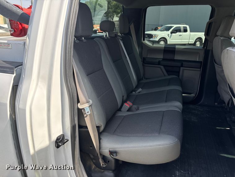 image for item ER7646 2021 Ford F150  Ext. Cab pickup truck