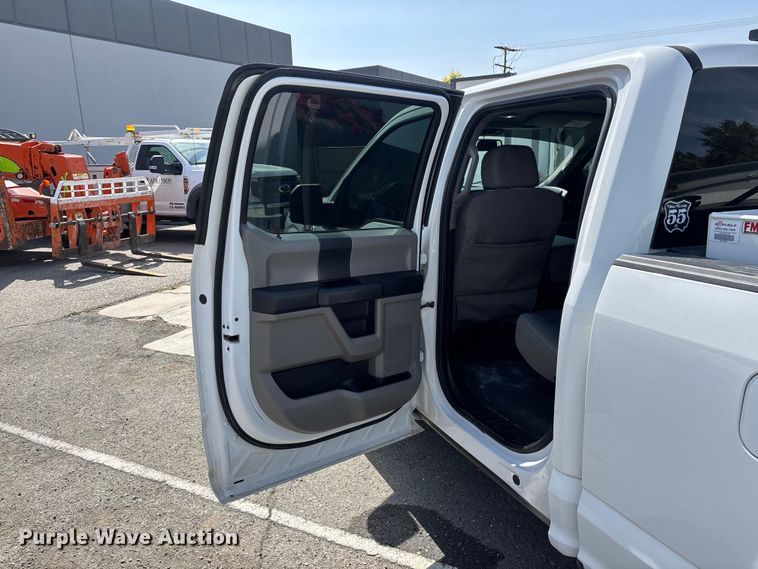 image for item ER7646 2021 Ford F150  Ext. Cab pickup truck