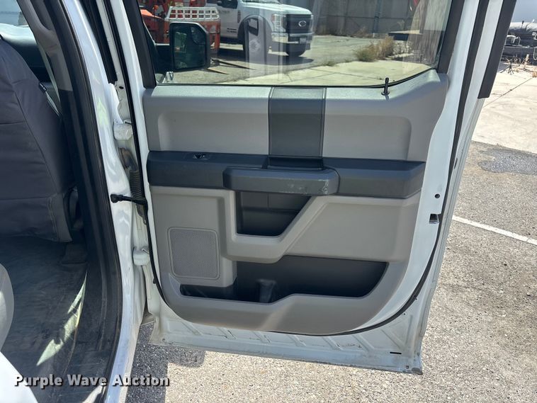 image for item ER7649 2020 Ford F150 Crew Cab pickup truck