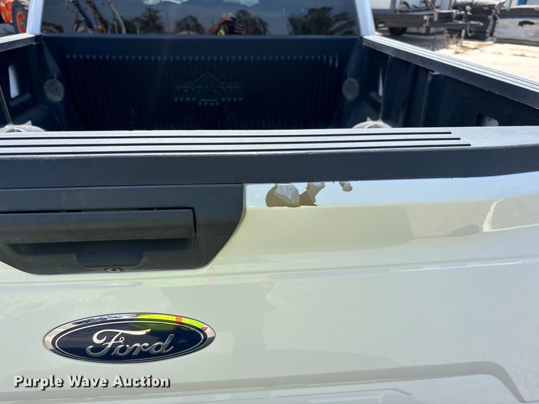 image for item ER7650 2018 Ford F-150 XL Crew Cab pickup truck