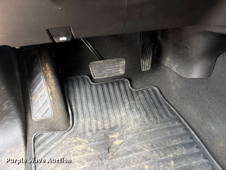 image for item ET2002 2022 Chevrolet Silverado 1500 Ext. Cab pickup truck