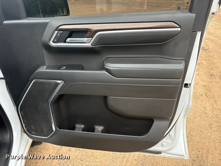 image for item ET2002 2022 Chevrolet Silverado 1500 Ext. Cab pickup truck