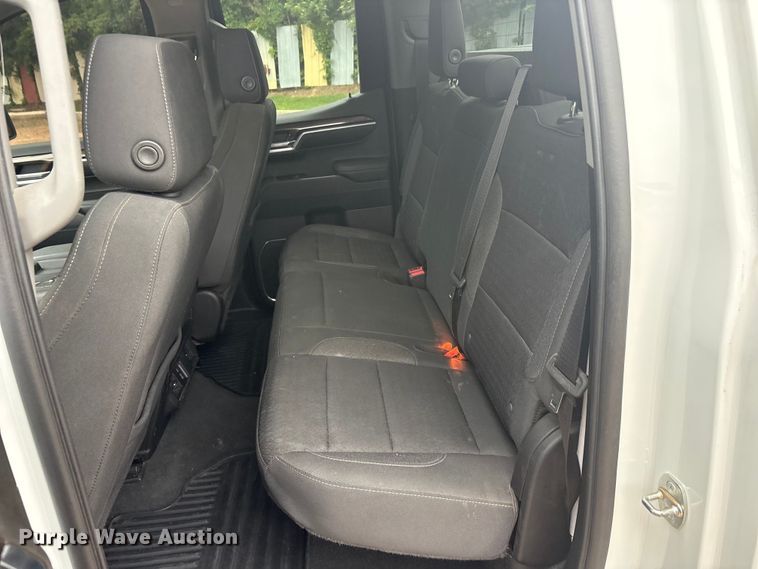 image for item ET2002 2022 Chevrolet Silverado 1500 Ext. Cab pickup truck