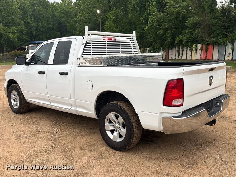 image for item ET2003 2021 RAM 1500 Ext. Cab pickup truck
