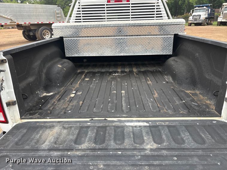 image for item ET2003 2021 RAM 1500 Ext. Cab pickup truck