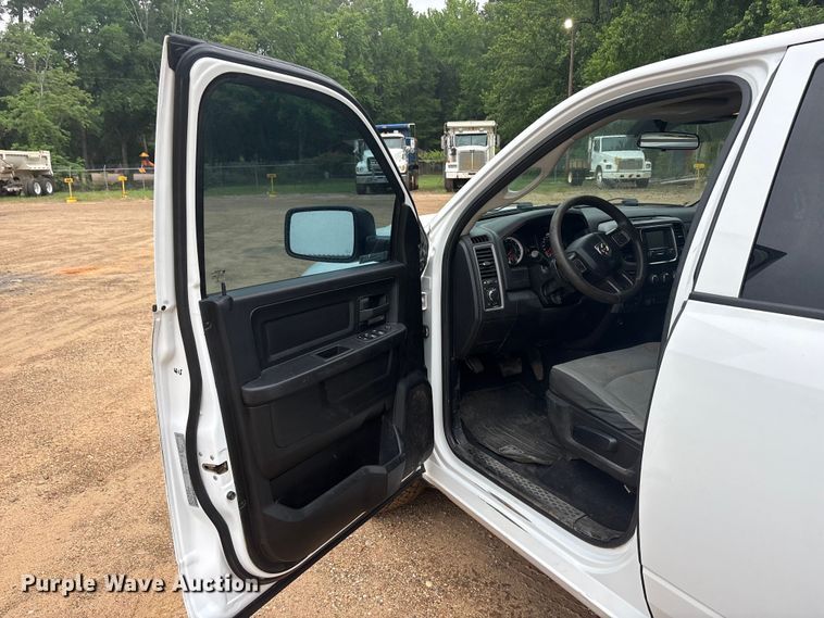 image for item ET2003 2021 RAM 1500 Ext. Cab pickup truck