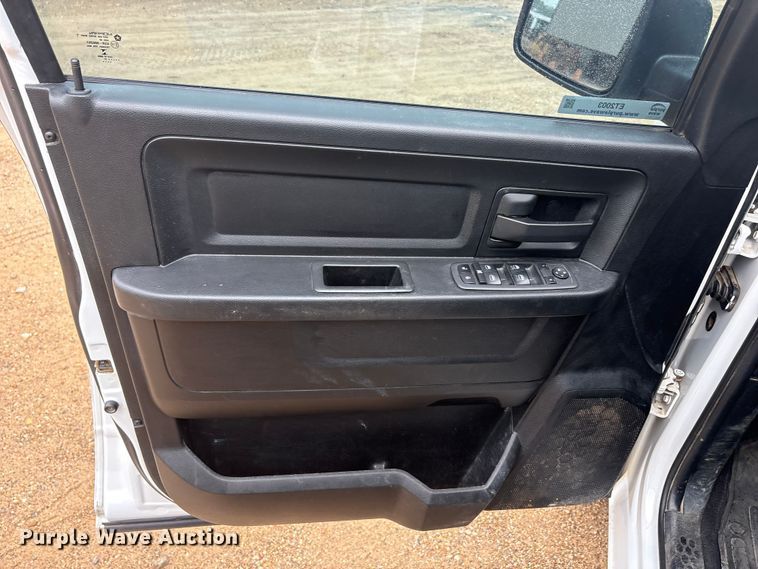 image for item ET2003 2021 RAM 1500 Ext. Cab pickup truck