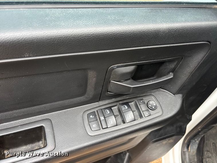image for item ET2003 2021 RAM 1500 Ext. Cab pickup truck