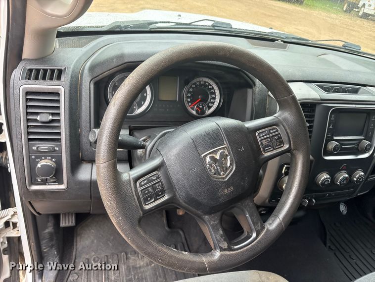 image for item ET2003 2021 RAM 1500 Ext. Cab pickup truck