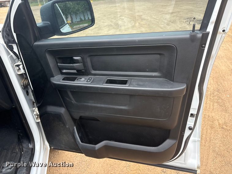 image for item ET2003 2021 RAM 1500 Ext. Cab pickup truck