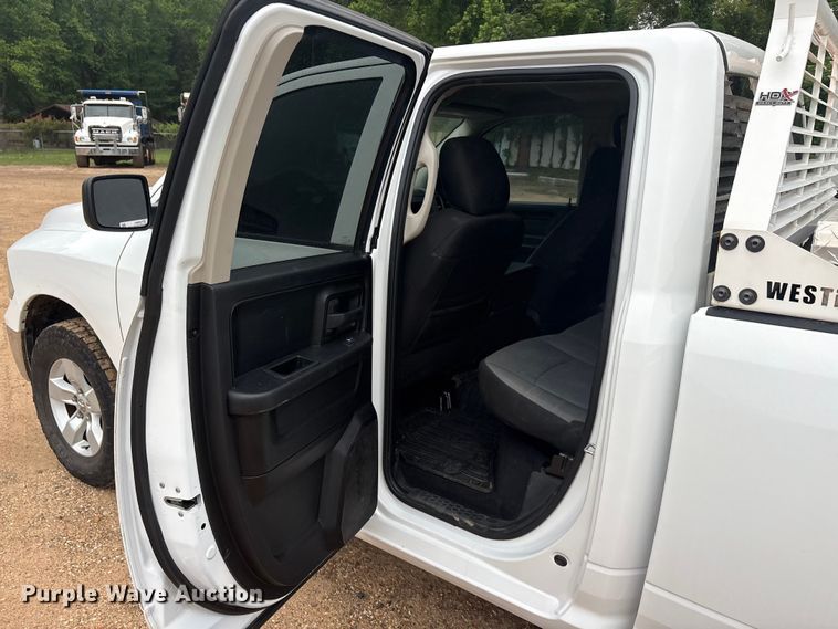 image for item ET2003 2021 RAM 1500 Ext. Cab pickup truck